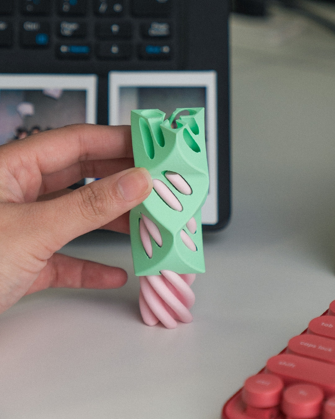 impossible toy fidget